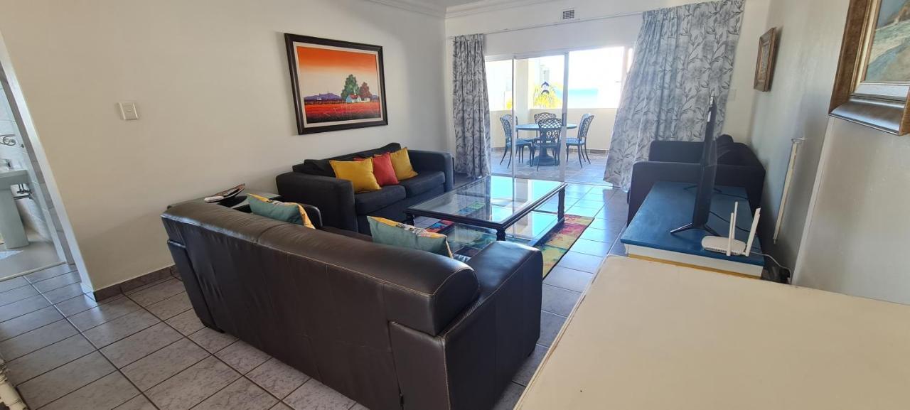 Ferienwohnung Aride 4 Awesome View Of Uvongo Main Swimming Beach From Communal Braai Area Margate Exterior foto