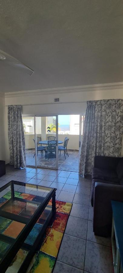 Ferienwohnung Aride 4 Awesome View Of Uvongo Main Swimming Beach From Communal Braai Area Margate Exterior foto