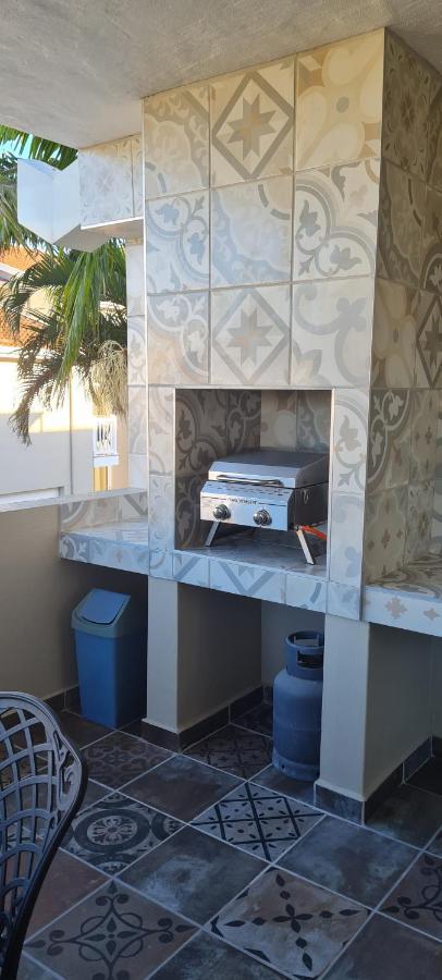 Ferienwohnung Aride 4 Awesome View Of Uvongo Main Swimming Beach From Communal Braai Area Margate Exterior foto