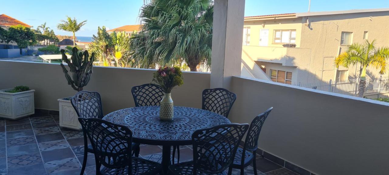 Ferienwohnung Aride 4 Awesome View Of Uvongo Main Swimming Beach From Communal Braai Area Margate Exterior foto